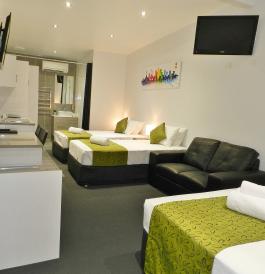 Family Studio Room, Copper City Motel, Mt Isa